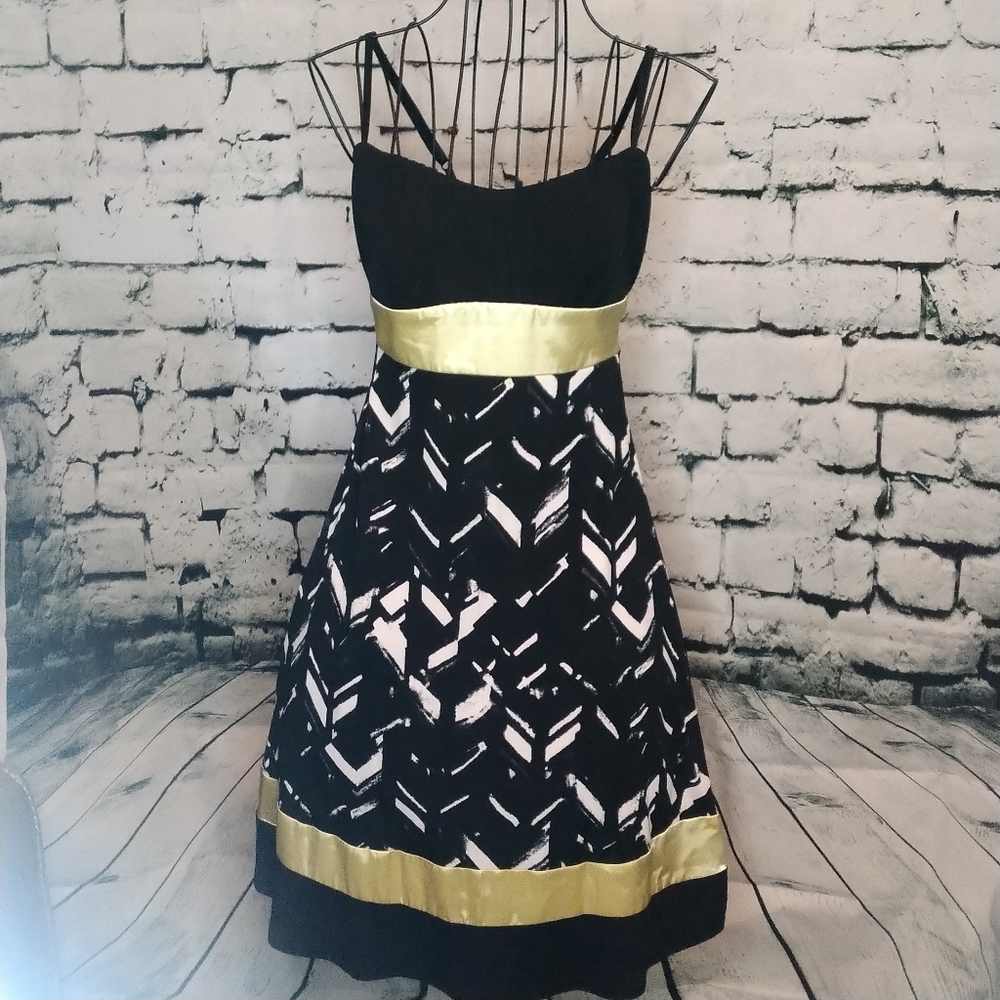 Ruby Rox dress - Picture 1 of 7